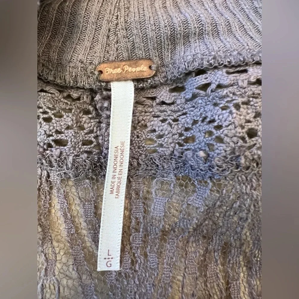Free people  Size large  Pit to pit 28” Length 29”